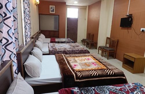 Ooty Hotel | Rainbow Cottages-Budget Friendly rooms