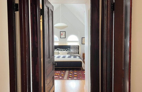 Wicker Park House | Rainbow Guest House: Charming 3-bedroom house in great location