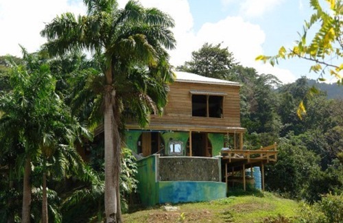 Parlatuvier Cabin | Rainbow lodge Caribbean romance, private waterfall & secluded beaches -