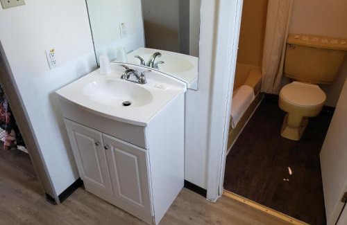 Swift Current Hotel | Rainbow Motel