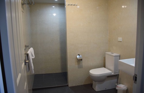 Queanbeyan East Hotel | Rainbow Motel Queanbeyan