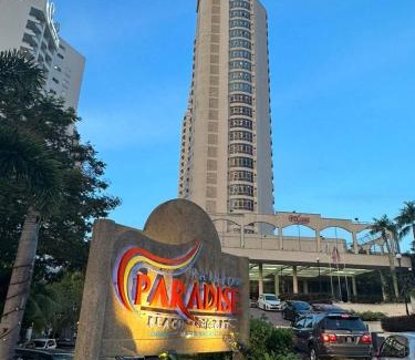 Tanjung Bungah Apartment | Rainbow Paradise Homestay @ Tanjung Bungah by Landmark