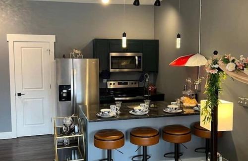 Bellefontaine Apartment | RainbowRow~ The Euro Flat#4