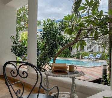Gauravaddo House | Rainforest - Casa Azure 5 Min walk to the beach