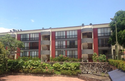 Melgar House | Rainforest neighborhood at Melgar