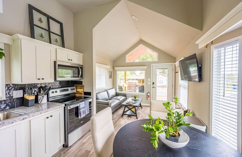 Forks House | Rainforest Tiny Home Retreat #18