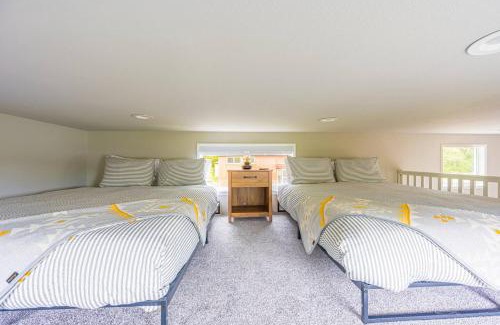 Forks Apartment | Rainforest Tiny Home Retreat 19