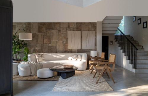 Assagao House | Rainforest Woods, Assagao, Goa - Luxury 4 BR Private Rooftop Pool - V5