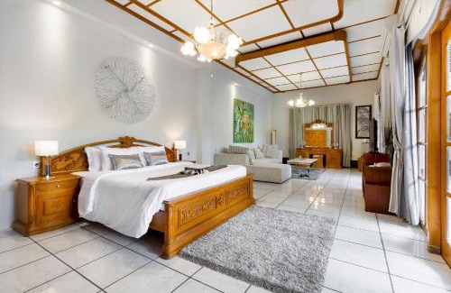 Yogyakarta House | Raintree Boutique Villa & Gallery