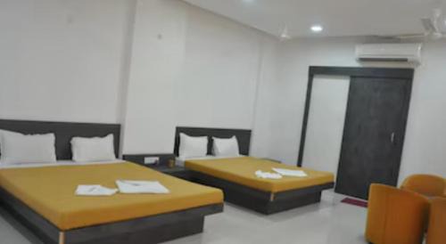 Khalapur Hotel | Raj Cottage Nature Luxury Resort