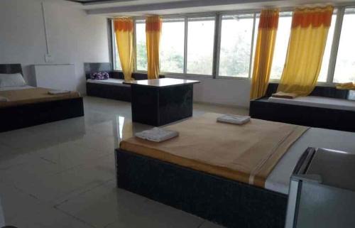 Khalapur Hotel | Raj Cottage Nature Luxury Resort