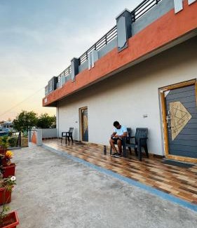 Kamalapur House | Raj Homestay Hampi