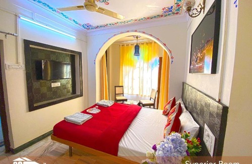 Lake Swaroop Sagar Hotel | Raj Karn Heritage Rooms By 29bungalow