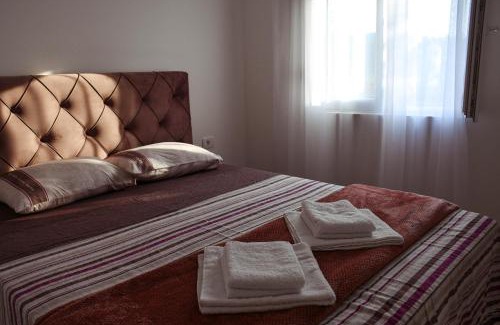 Radanovici Apartment | Raj