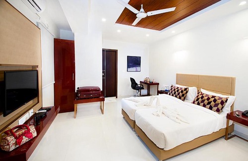 Malleshwaram West Hotel | Raj Residency