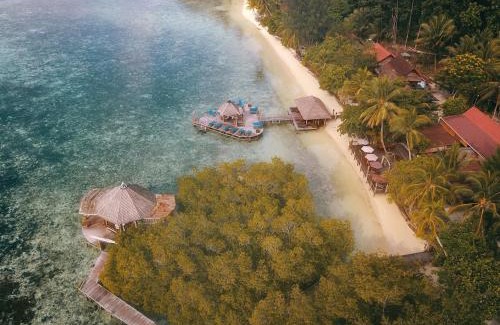 Mansuar Island Cabin | Raja Ampat Dive Lodge