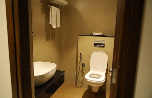 Agara Hotel | Rajathadri Royal Inn