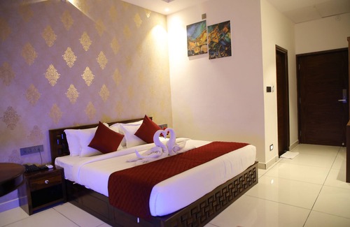 Agara Hotel | Rajathadri Royal Inn