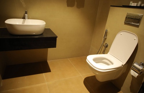 Agara Hotel | Rajathadri Royal Inn
