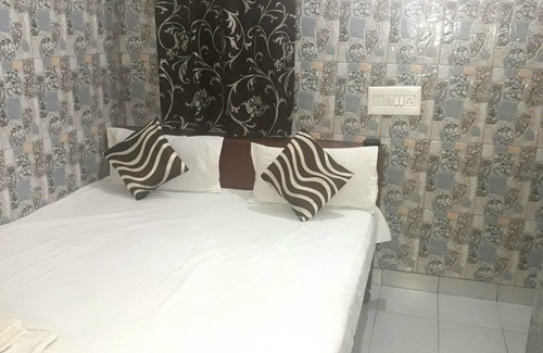 Faridabad House | Rajdhani guest house