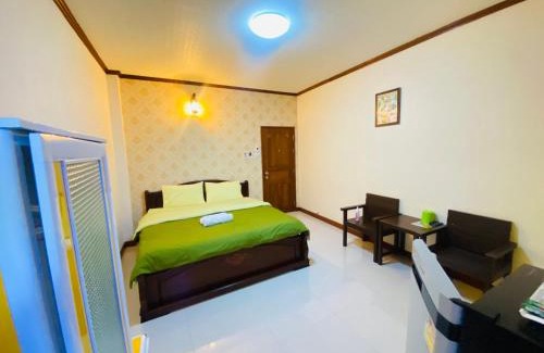 Ko Sichang House | Rak Ban Kerd House