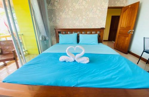 Ko Sichang House | Rak Ban Kerd House