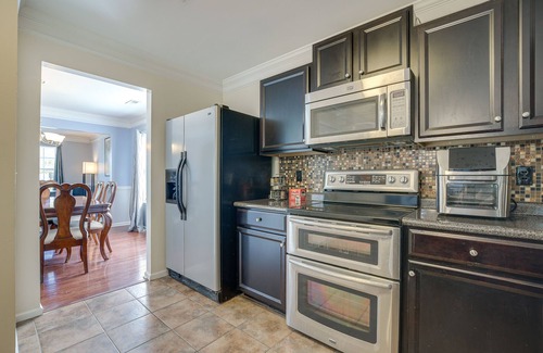 Northeast Raleigh House | Raleigh Home w/Modern Adjustable Sleeping System