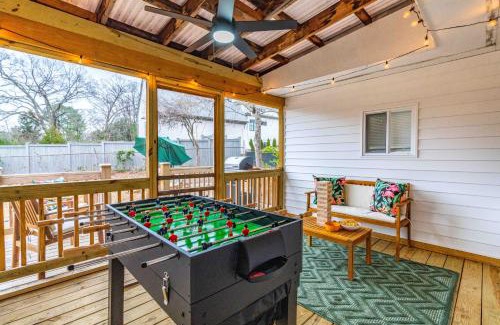 Cameron Village House | Raleigh's Most Wanted - Relax, Games, & Cozy Comfort