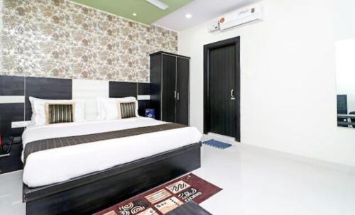 Taj Ganj Bed & Breakfast | Rama HS