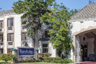 Anaheim Resort Hotel | Ramada by Wyndham Anaheim Convention Center