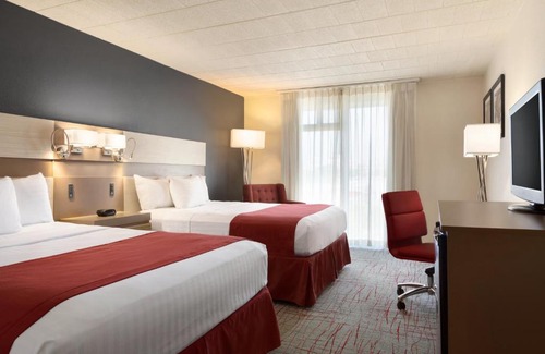 Clarion Hotel | Ramada by Wyndham Clarion