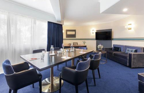 Griffith Hotel | Ramada by Wyndham Diplomat Canberra