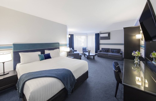 Griffith Hotel | Ramada by Wyndham Diplomat Canberra