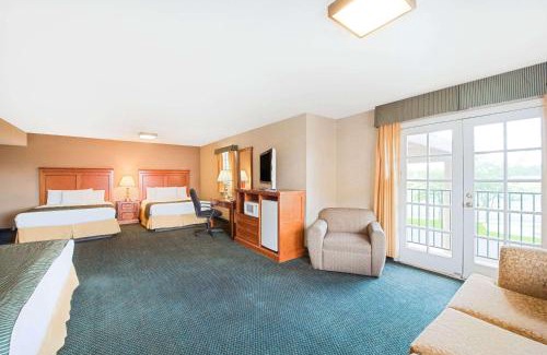 Flagstaff Hotel | Ramada by Wyndham Flagstaff East