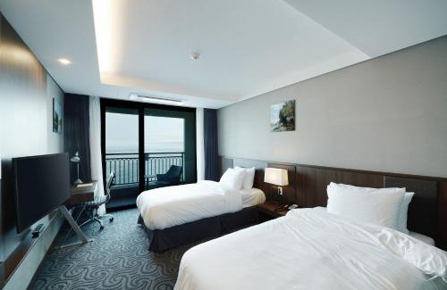 Sokcho Hotel | Ramada by Wyndham Gangwon Sokcho