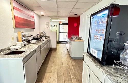 Harrisonburg Hotel | Ramada by Wyndham Harrisonburg