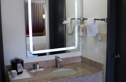Harrisonburg Hotel | Ramada by Wyndham Harrisonburg