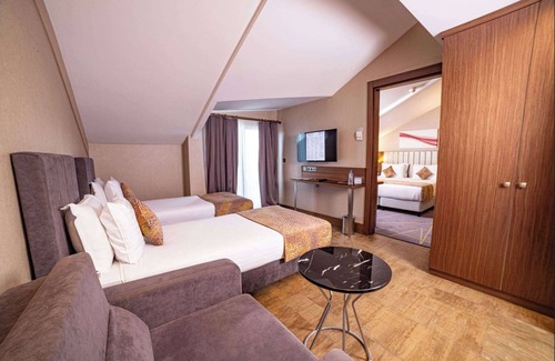 Alibeykoy Mahallesi Hotel | Ramada by Wyndham Istanbul Alibeykoy