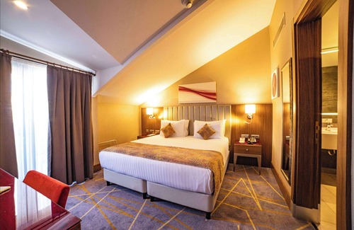 Alibeykoy Mahallesi Hotel | Ramada by Wyndham Istanbul Alibeykoy