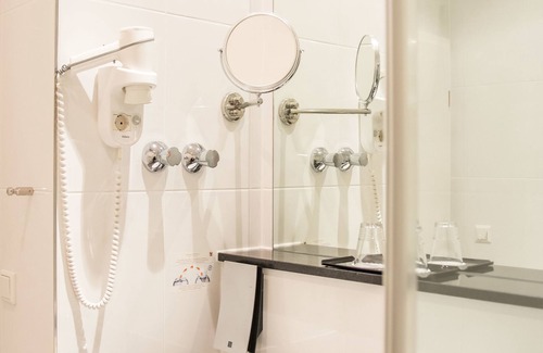 Schwaig Hotel | Ramada by Wyndham Muenchen Airport