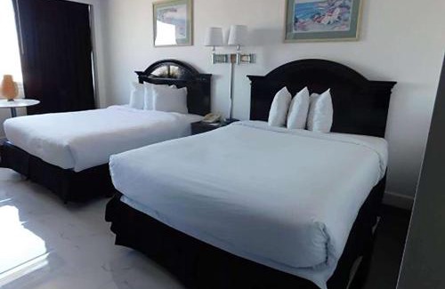 North Bergen Hotel | Ramada by Wyndham North Bergen
