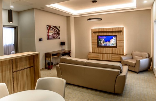 Ramnicu Valcea Hotel | Ramada by Wyndham Ramnicu Valcea