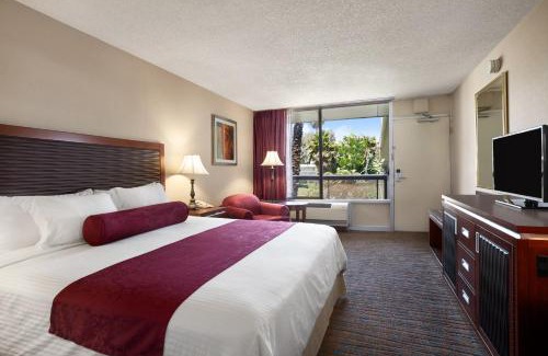 Sunnyvale Hotel | Ramada by Wyndham Sunnyvale/Silicon Valley