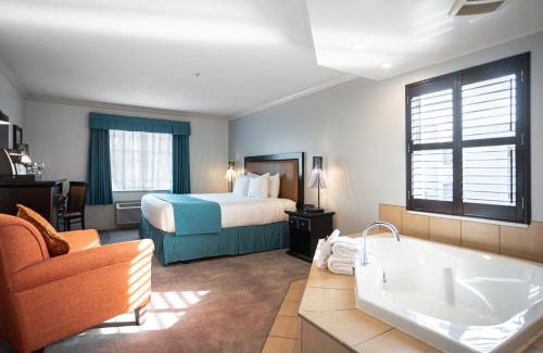 Surrey Hotel | Ramada by Wyndham Surrey/Langley
