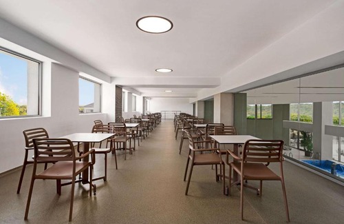 Tirgu Jiu Hotel | Ramada by Wyndham Targu Jiu