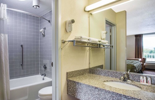 Wytheville Hotel | Ramada by Wyndham Wytheville