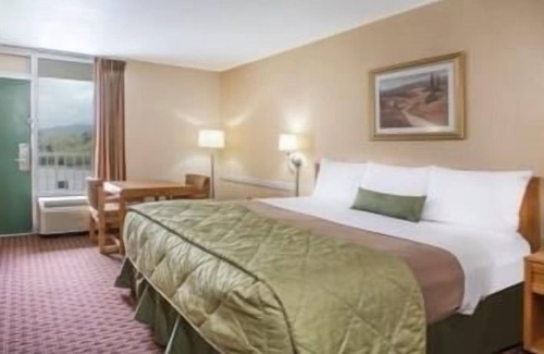 Wytheville Hotel | Ramada by Wyndham Wytheville