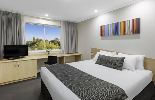 Belconnen Hotel | Ramada Encore by Wyndham Belconnen Canberra