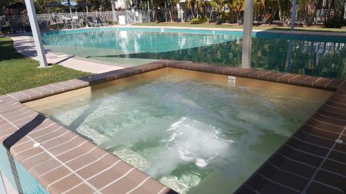 Urangan Resort | Ramada Encore by Wyndham Whale Cove