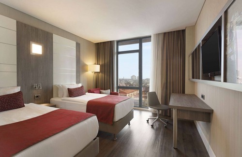 Bayrampasa Hotel | Ramada Encore by Wyndham Istanbul Bayrampasa